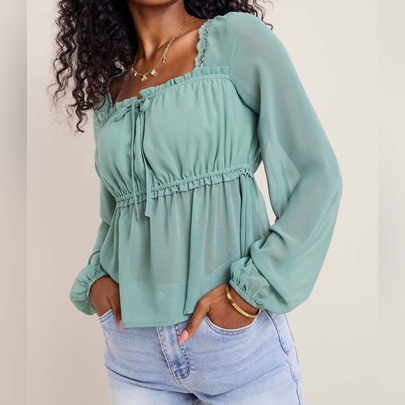 Francesca's Collections Tops - 🟤NWT FRANCESCA’S Long Sleeve Peplum Blouse in Sage Green